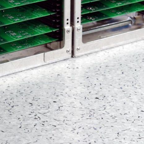 Tarkett Toro SC iQ 100-2550 Tarkett Toro SC iQ 100-2550